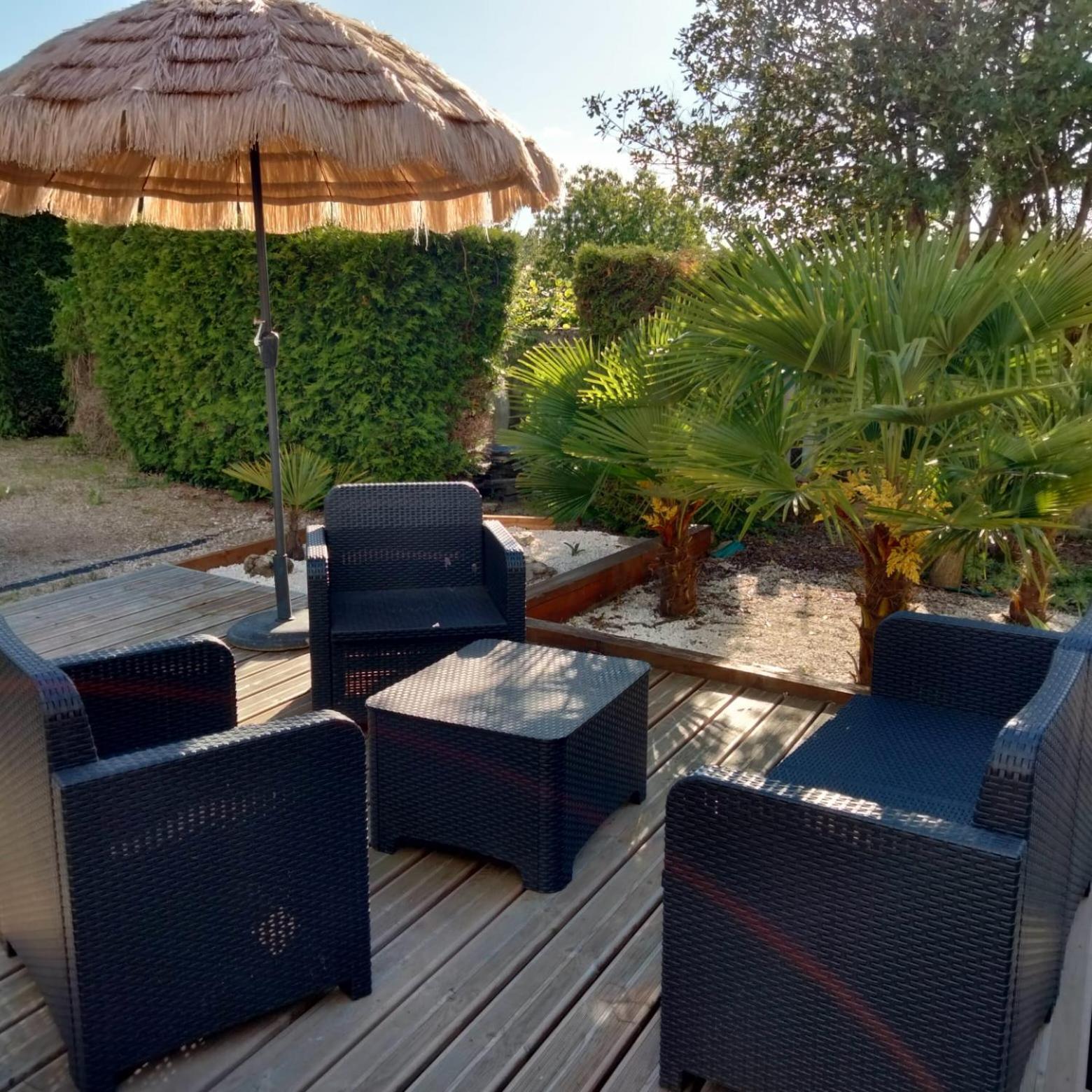 Le Jack Bed & Breakfast Mont-sous-Vaudrey Exterior foto